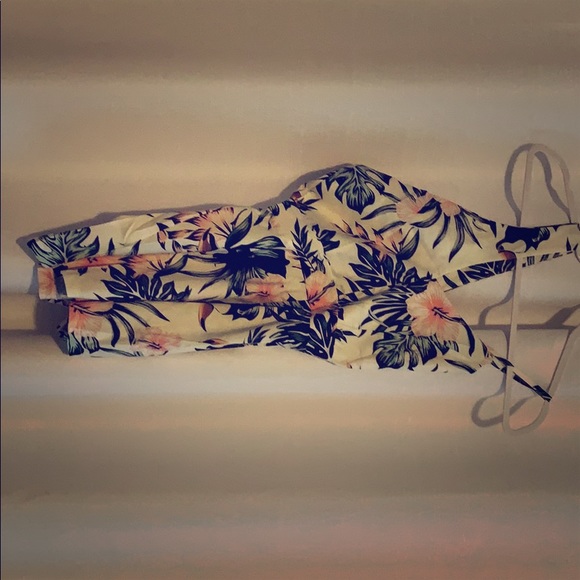 Small Romper - Picture 3 of 6